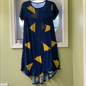 XS paper airplanes Carly